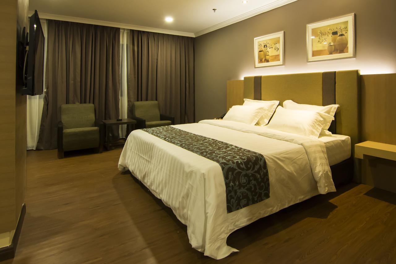Hotel Anika Клуанг Экстерьер фото